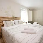 Larina Apartman *