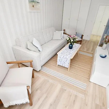 Larina Apartman