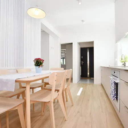 Larina Apartman *