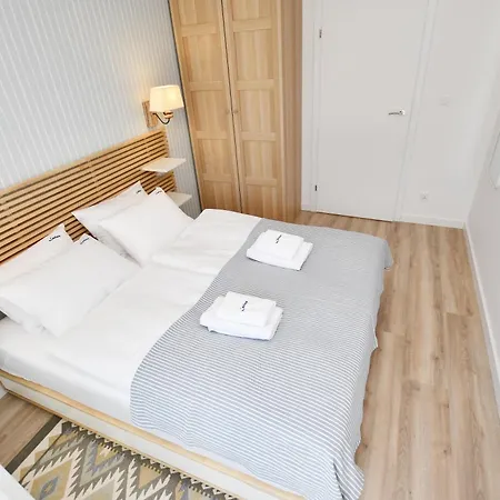 Larina * קולובז'ג